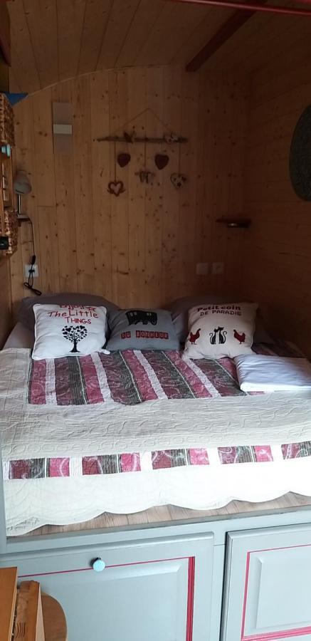 Roulotte Romantique Chauffee En Cevennes Monteils  외부 사진